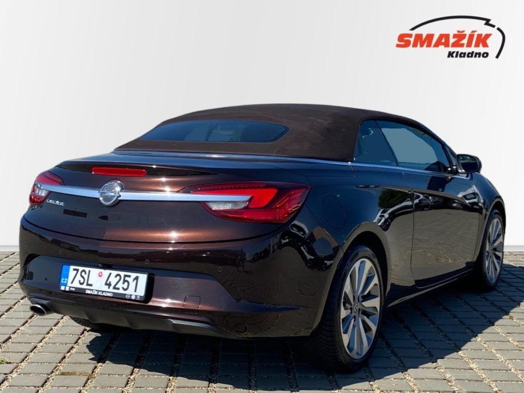 Opel Cascada, 1,4TURBO(103kW)6-st.man Cosmo - fotka 5