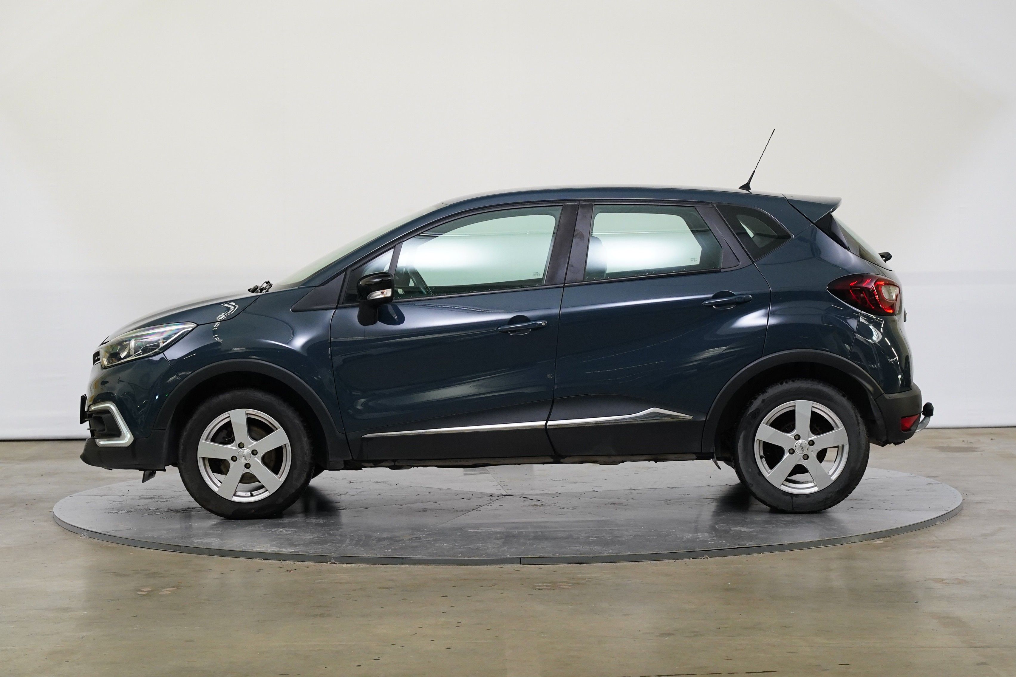 Renault Captur, 1.2 TCe 87 kW - fotka 3