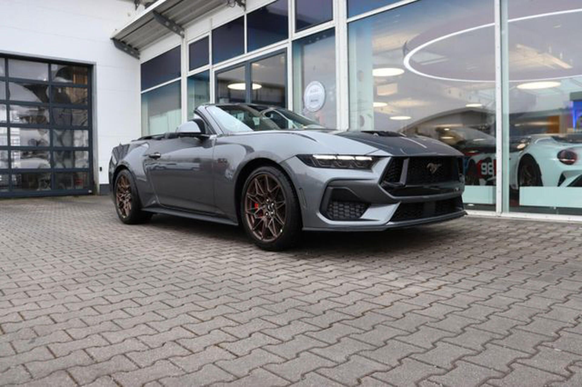 Ford Mustang, 5.0 Convertible MagneRide Bron - fotka 2