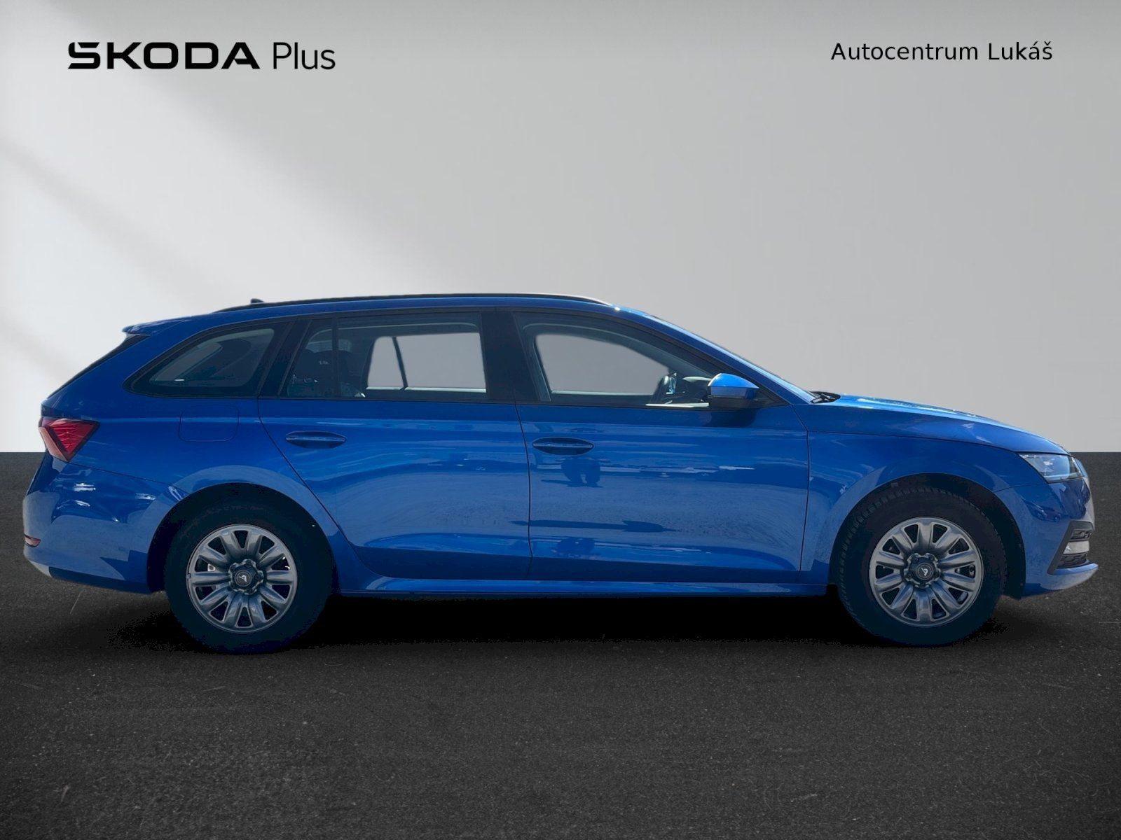 Škoda Octavia, COMBI AMBITION PLUS 2.0 TDI 85 - fotka 6