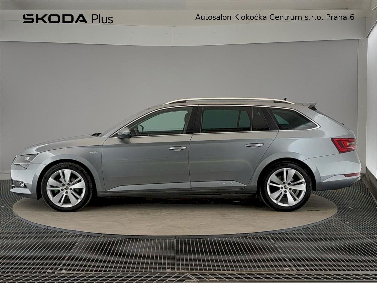 Škoda Superb, TDI110 kW Style Plus 6DSG - fotka 3
