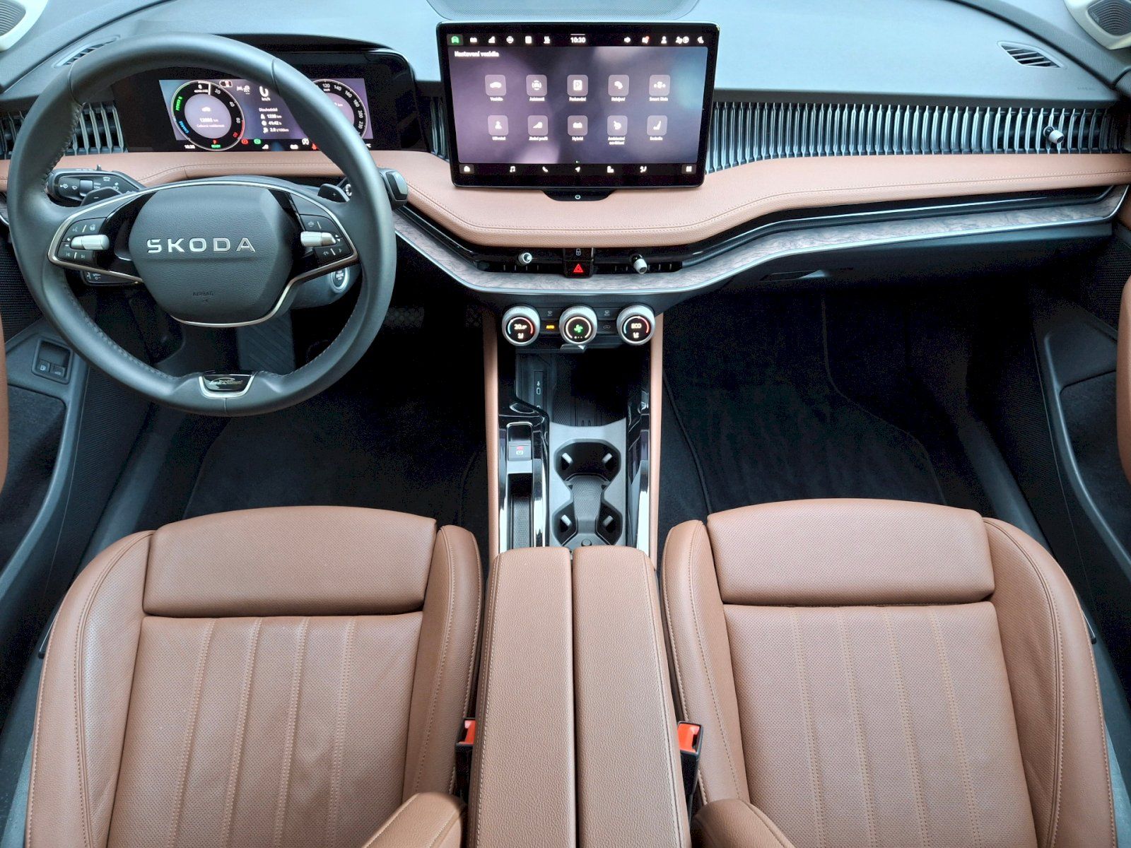 Škoda Superb, Combi iV L&K DSG 1,5TSi 150kW - fotka 5