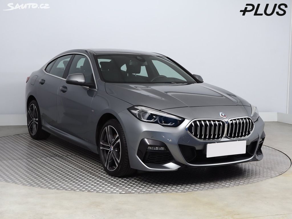 BMW Řada 2, 218i, Záruka, Automat