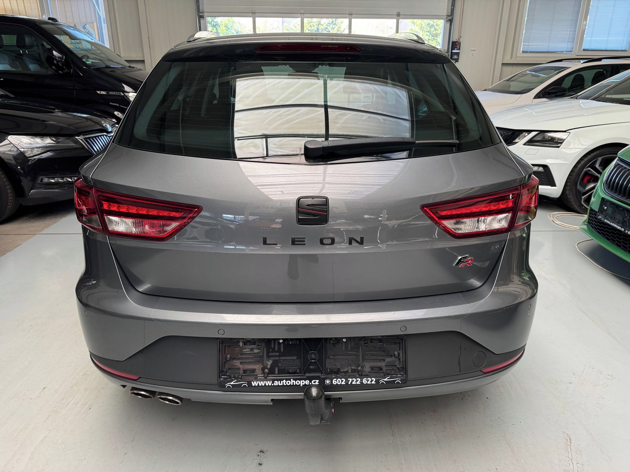 Seat Leon, ST combi 2.0 TDI DSG FR - fotka 5