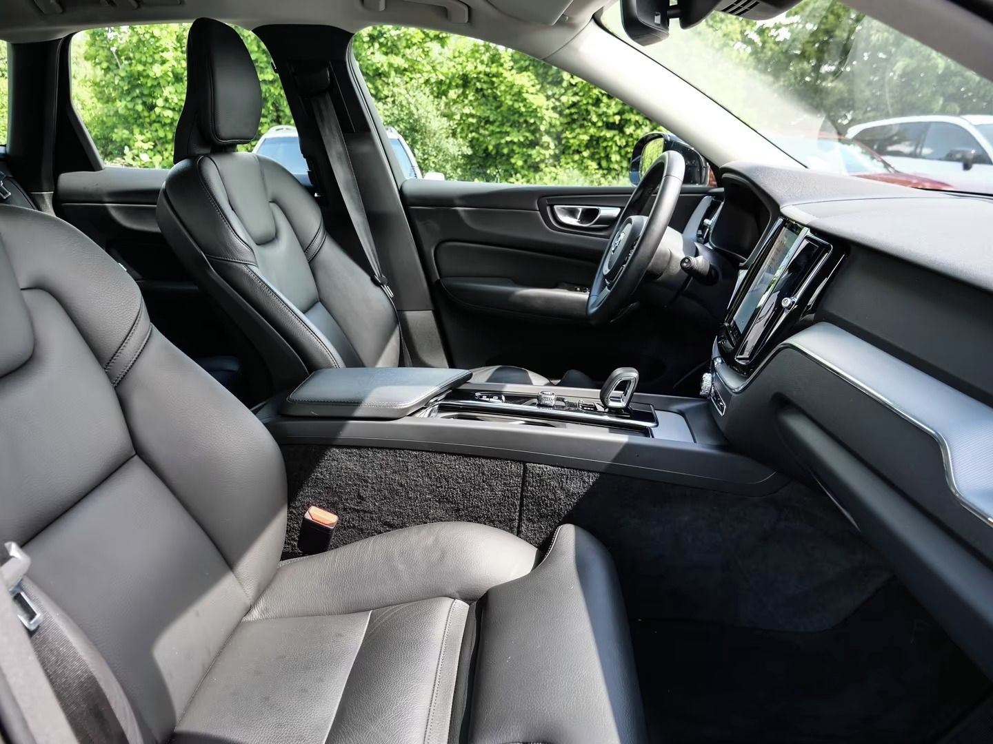 Volvo XC60, B4 2,0 Plus Bright 2WD*Kamera* - fotka 5