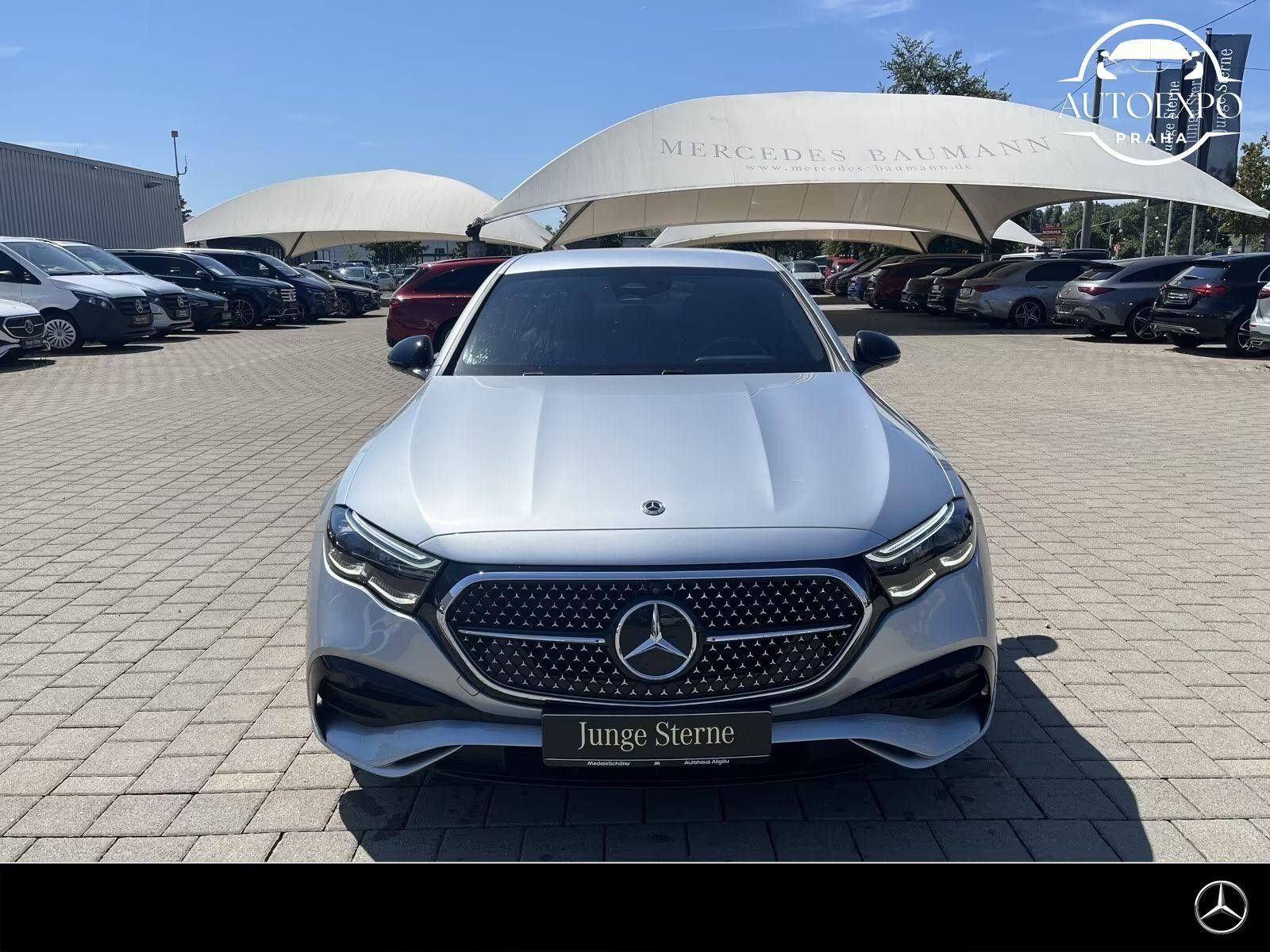 Mercedes-Benz Třídy E, 450d 4M AMG Night - fotka 3