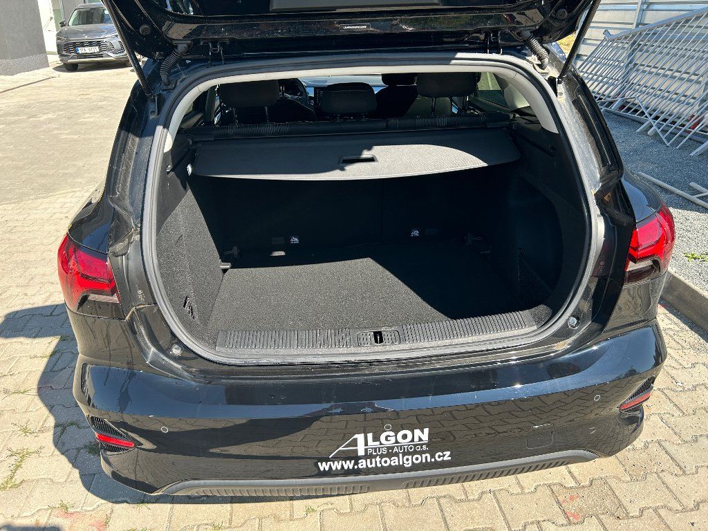 MG MG5, Excite 115kw, 61kWh - fotka 6