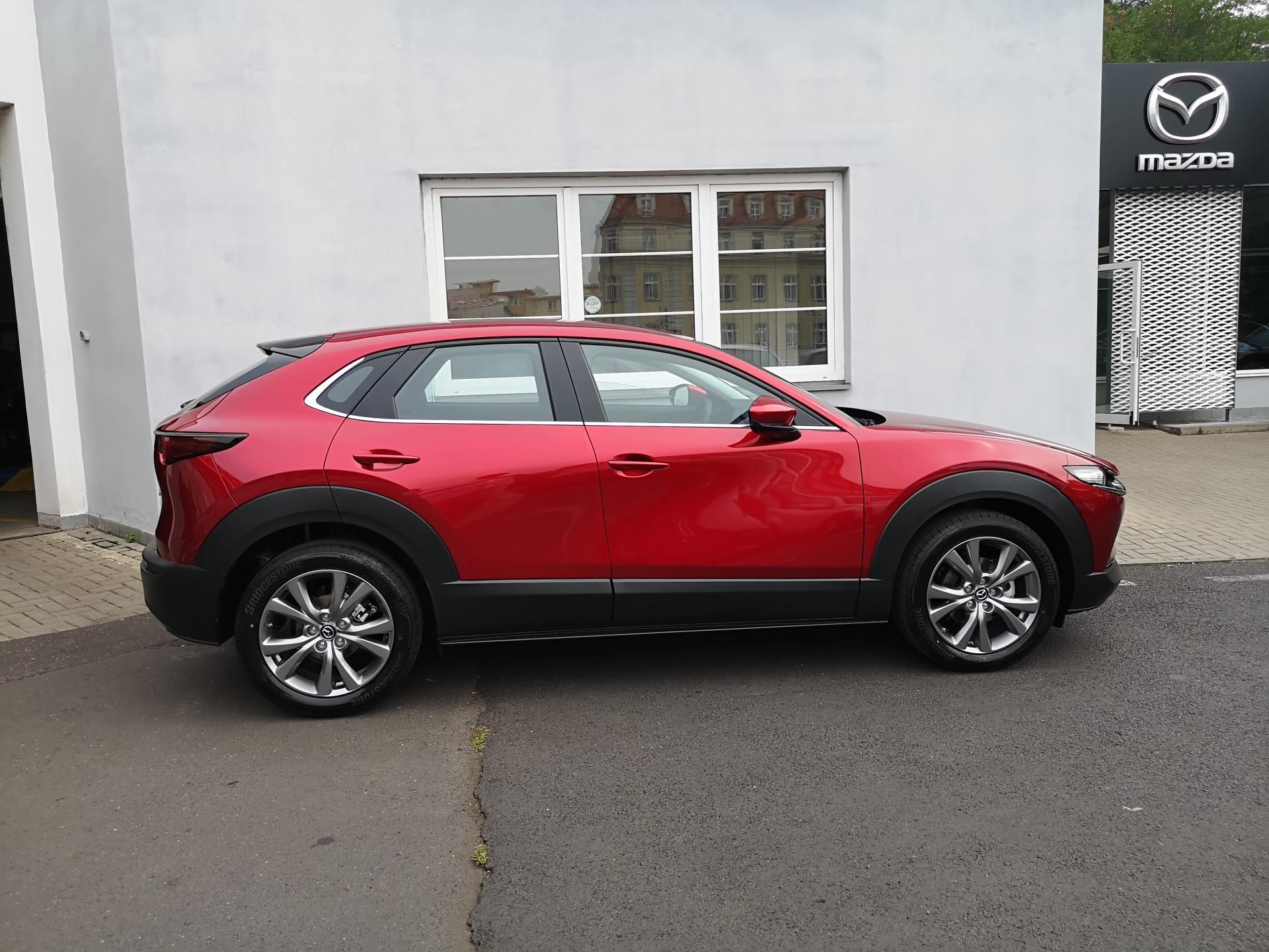 Mazda CX-30, 2.5i CentreLine M/T - fotka 2