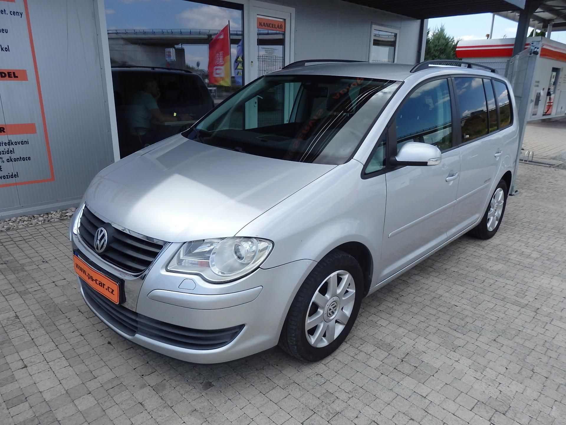 Volkswagen Touran, 1.4 TSI DIGI.KLIMA, 7 MÍST - fotka 2