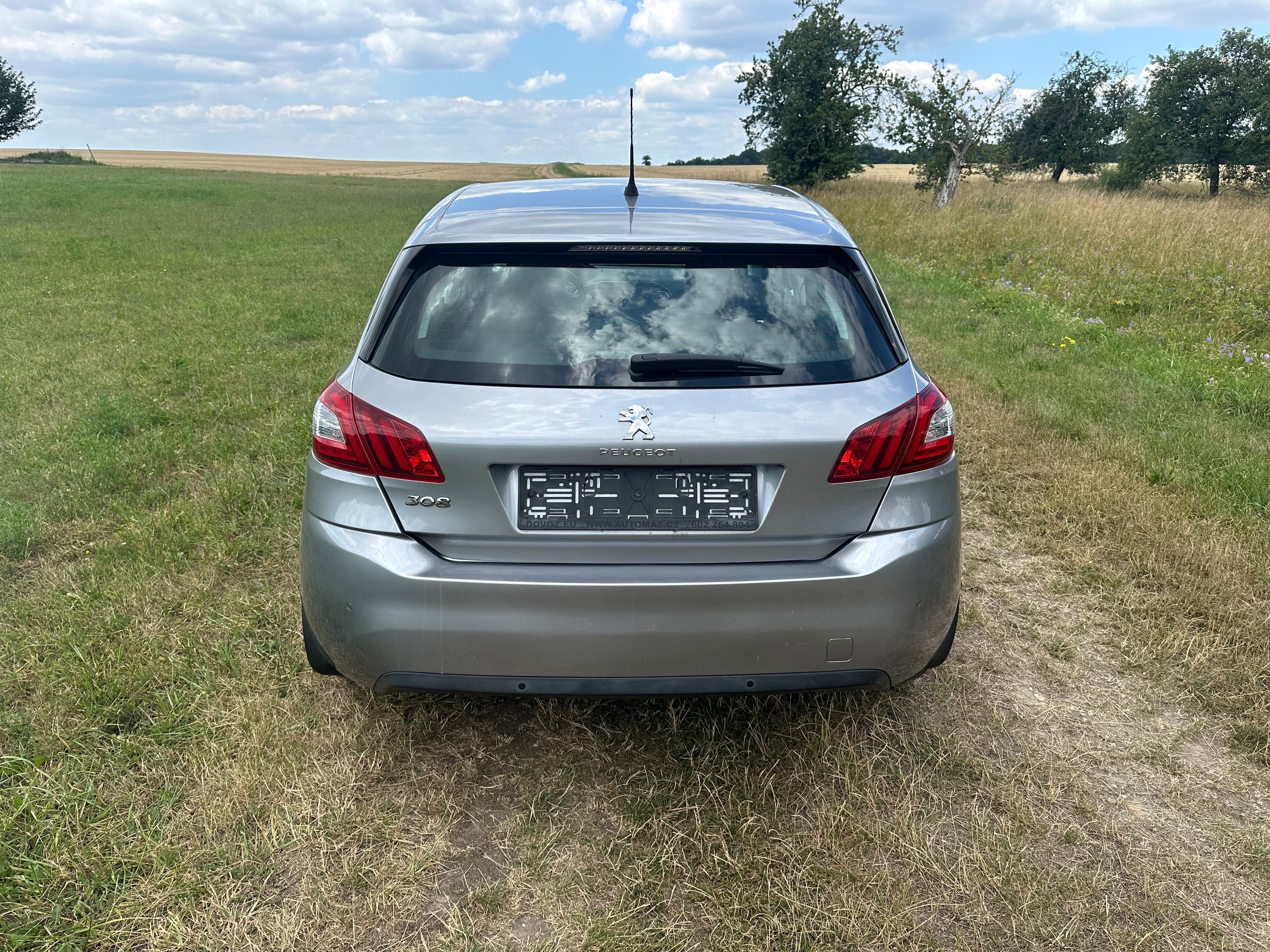 Peugeot 308, 1.6-92 kw - fotka 5
