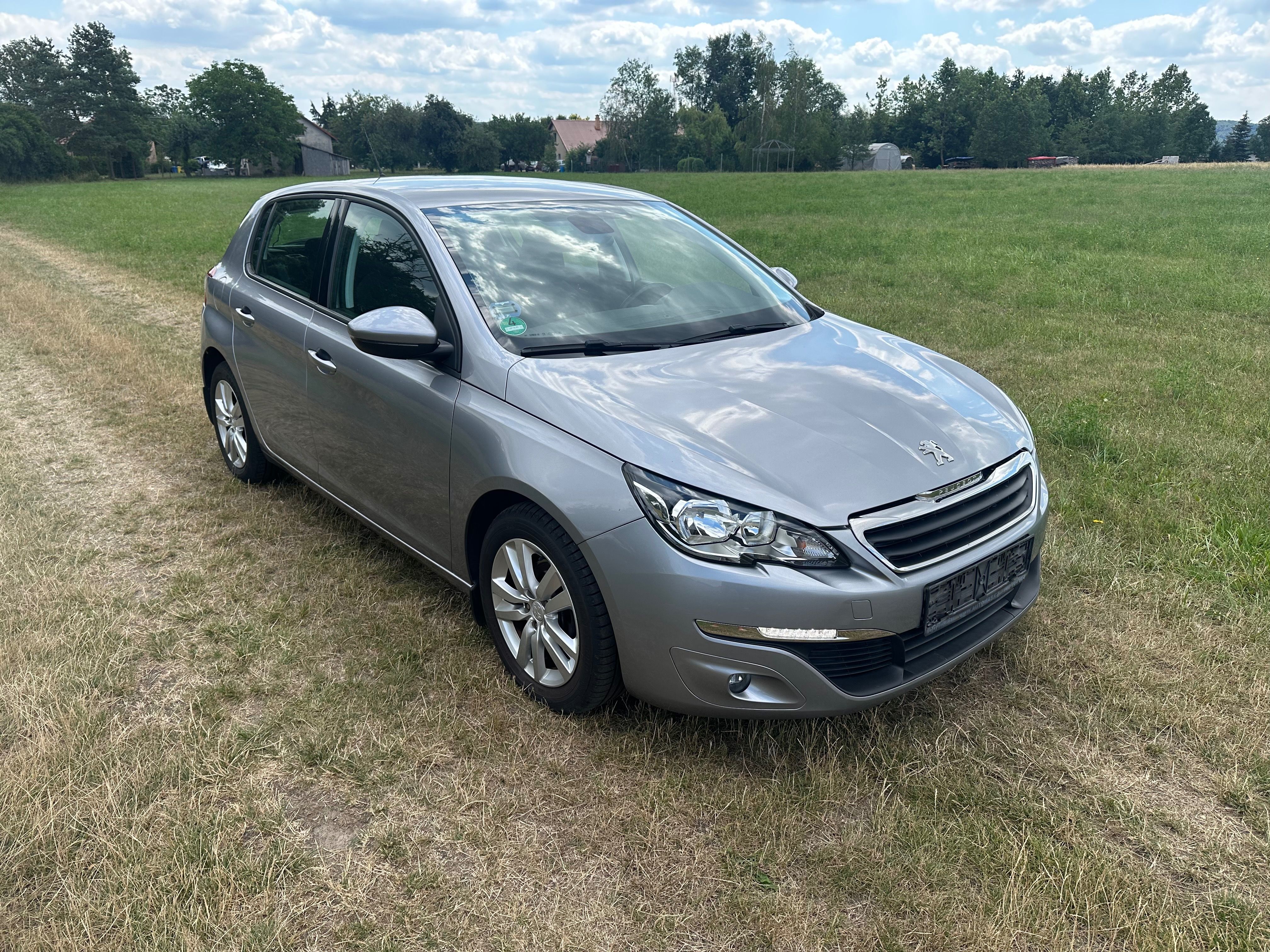 Peugeot 308, 1.6-92 kw