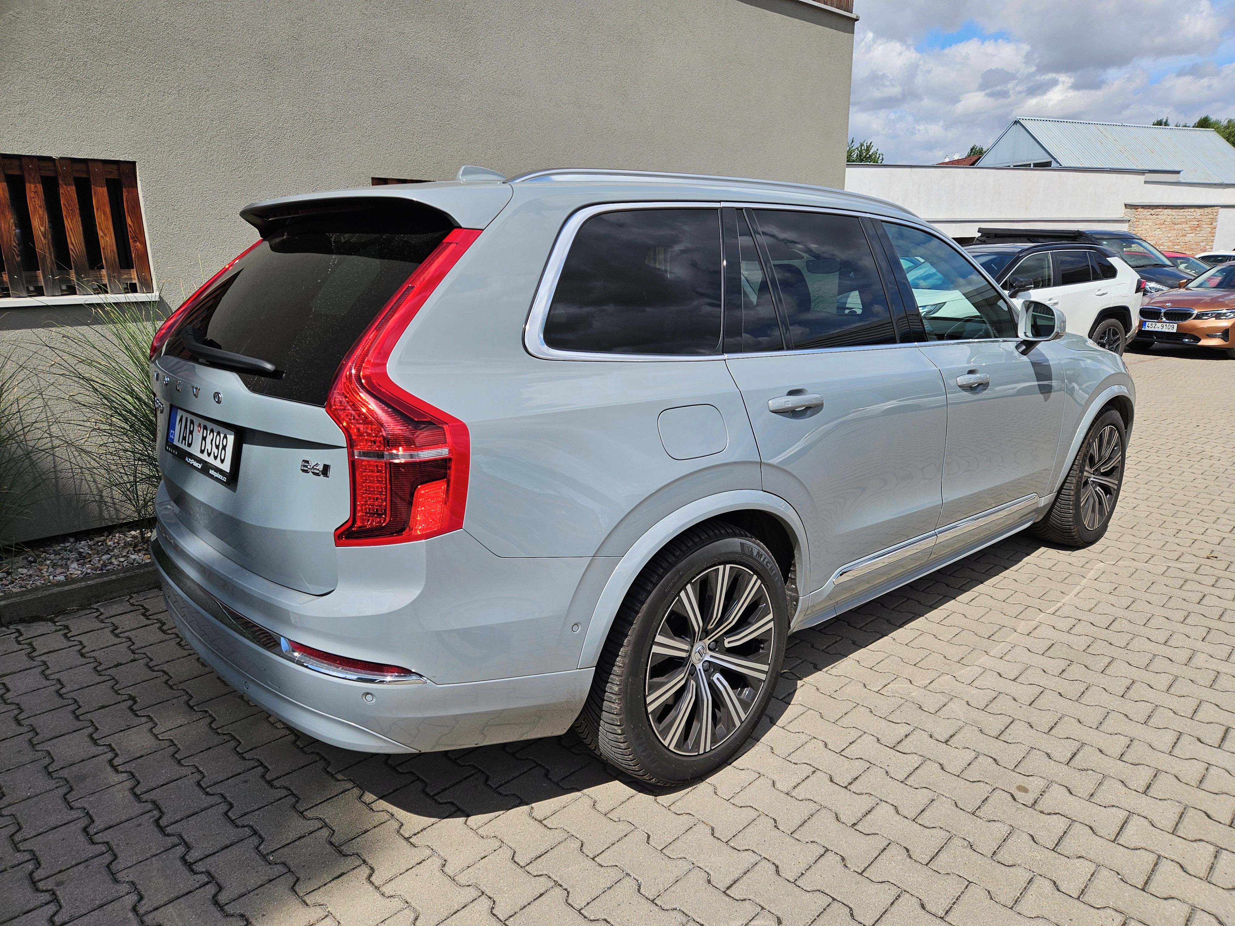 Volvo XC90, 2.0 B5  AWD SERV VOLVO ČR - fotka 3