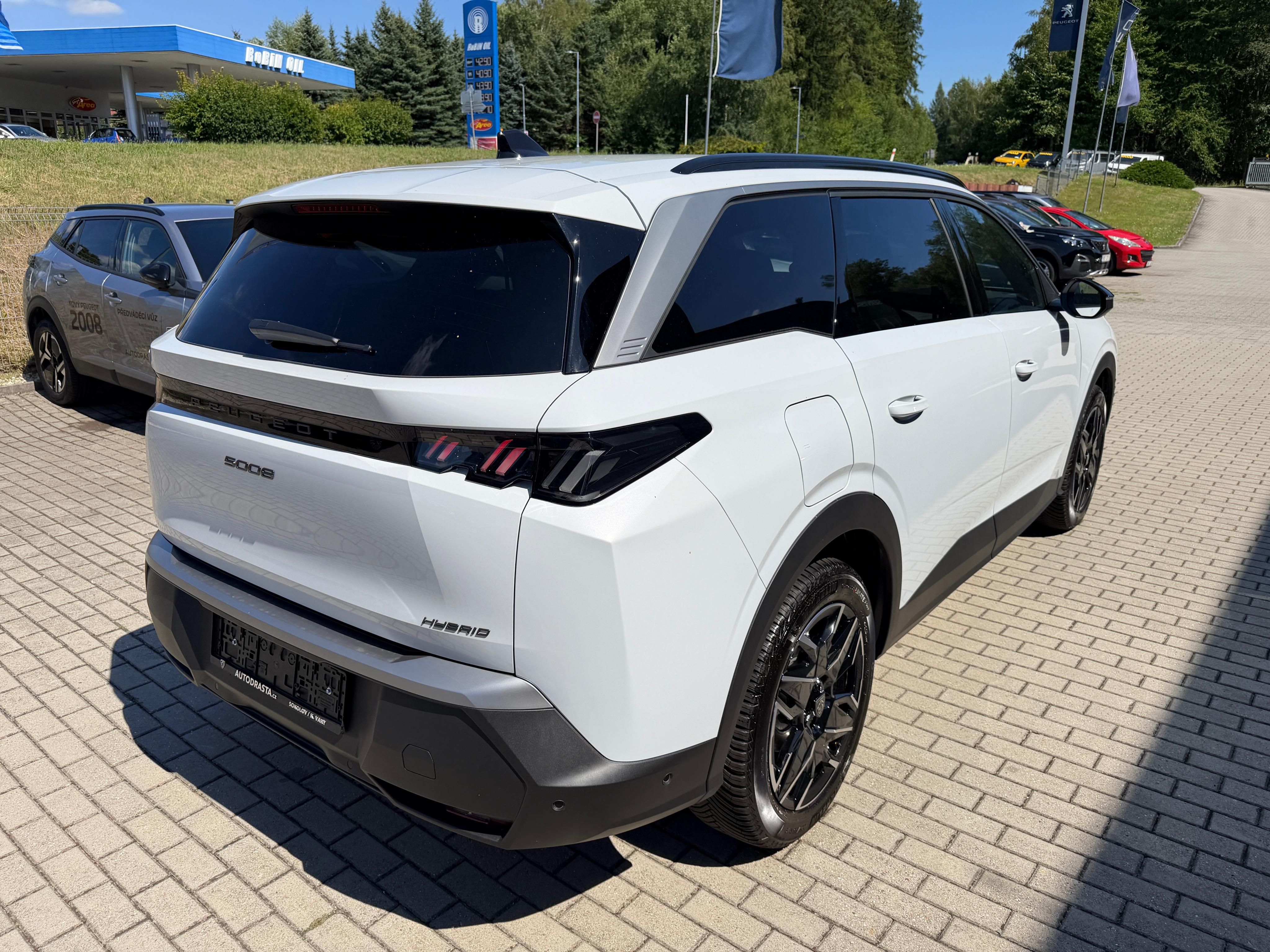 Peugeot 5008, BUSINESS Hybrid 145 e-DCS6 - fotka 4