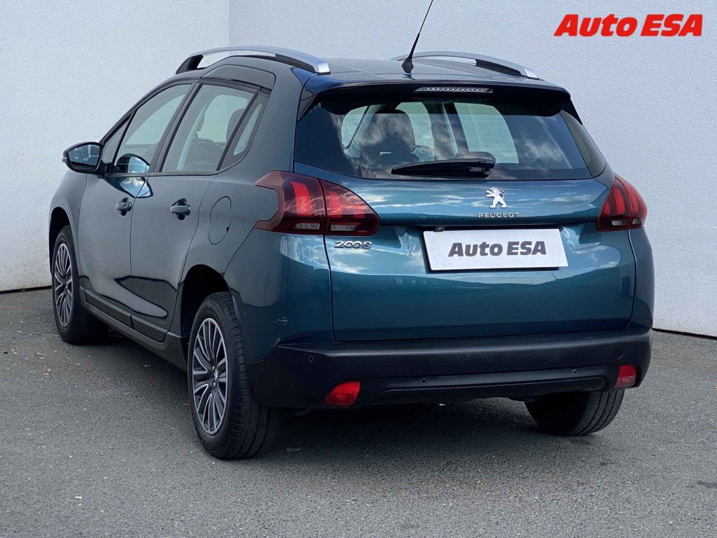 Peugeot 2008, 1.2 PT,1.maj,ČR,Active - fotka 6