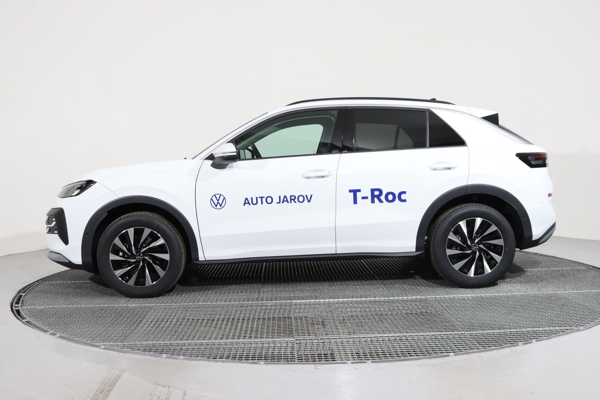 Volkswagen T-Roc, Life 1,5 eTSI 110 kW 7DSG - fotka 2