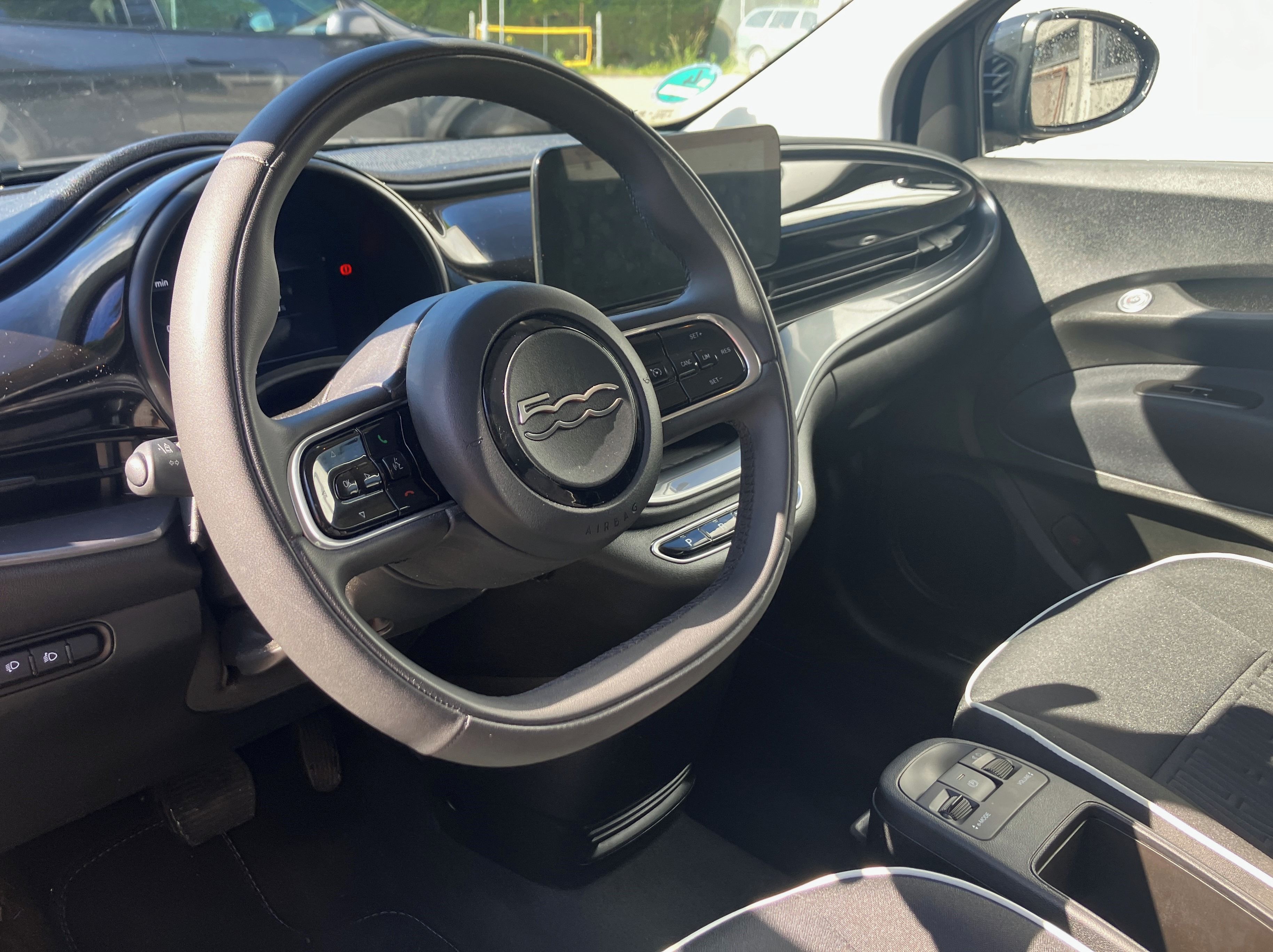 Fiat 500E, 42 kWh - fotka 5