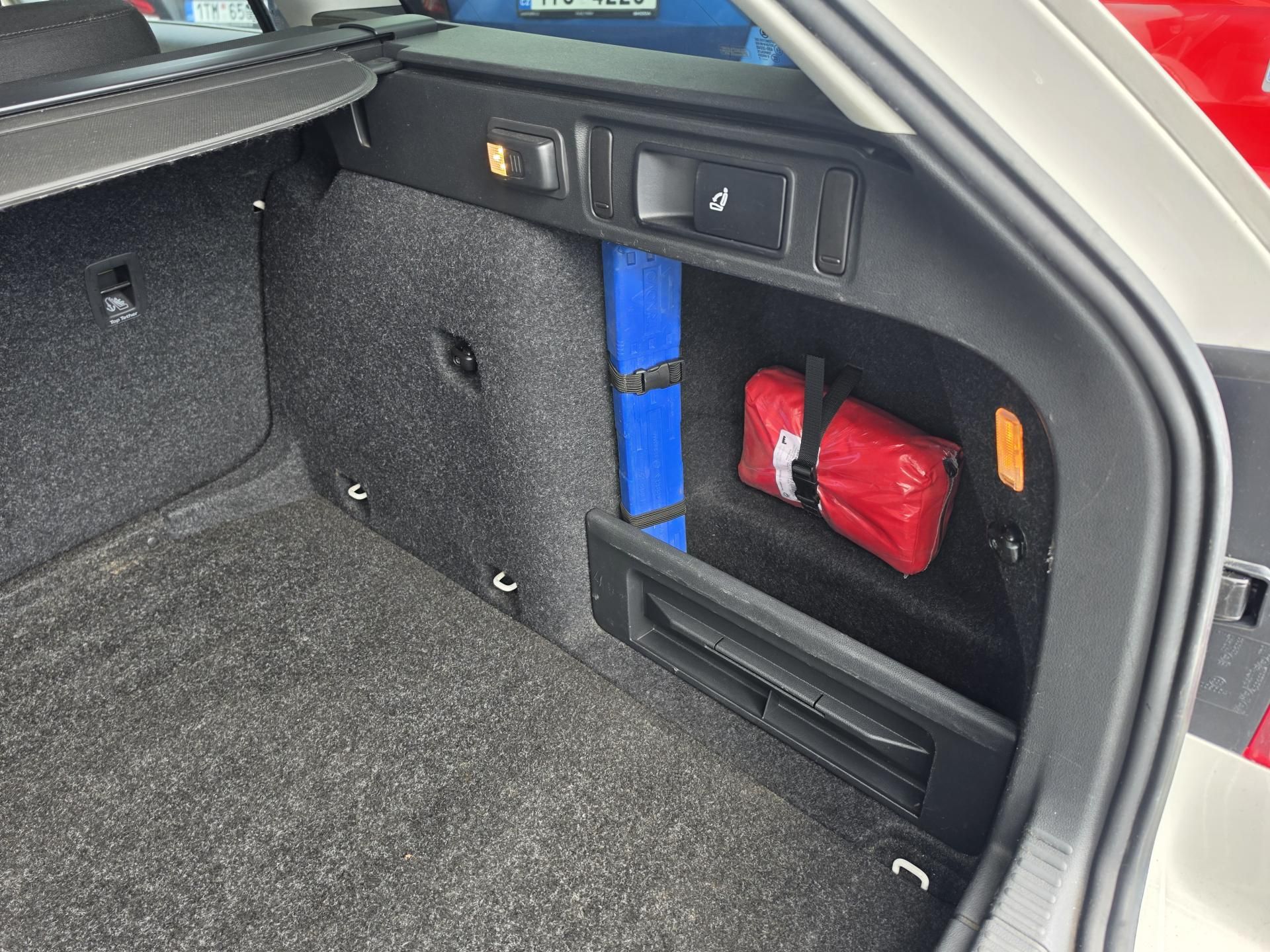 Škoda Octavia, 2.0 TDI DSG 4x4 Led kei - fotka 6
