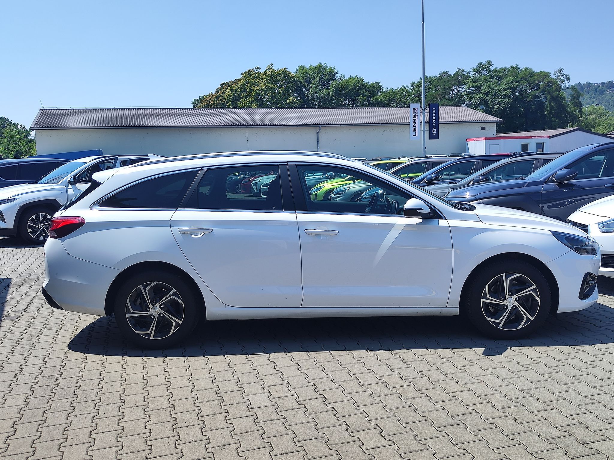 Hyundai i30, 1.0 T-GDI/88kW Smart - fotka 4