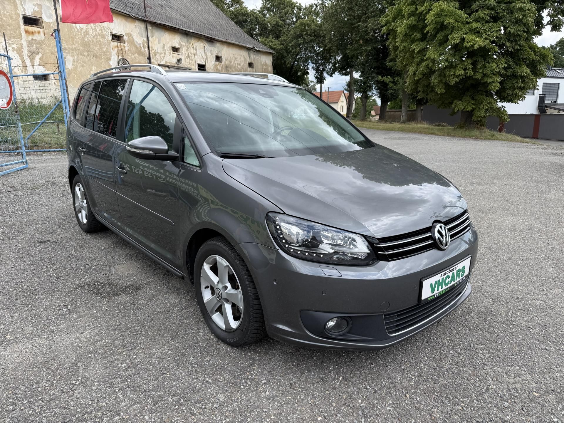 Volkswagen Touran - fotka 3