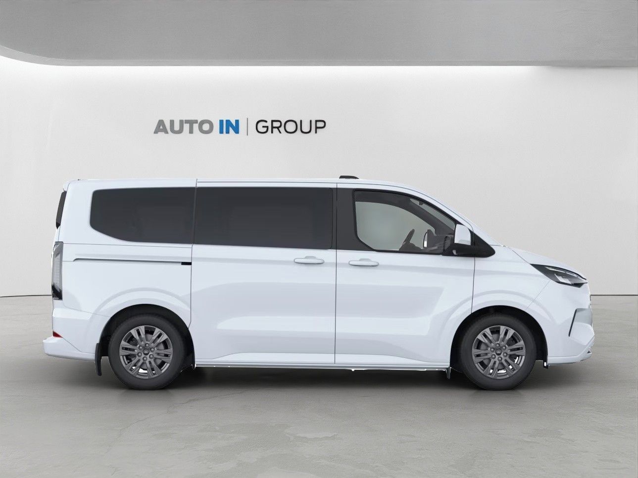 Ford Tourneo Custom, 2,5 Duratec PHEV L1 Titanium, - fotka 6