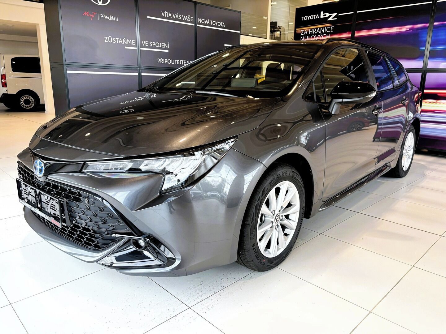 Toyota Corolla, 1,8   TS Comfort HEV - fotka 3