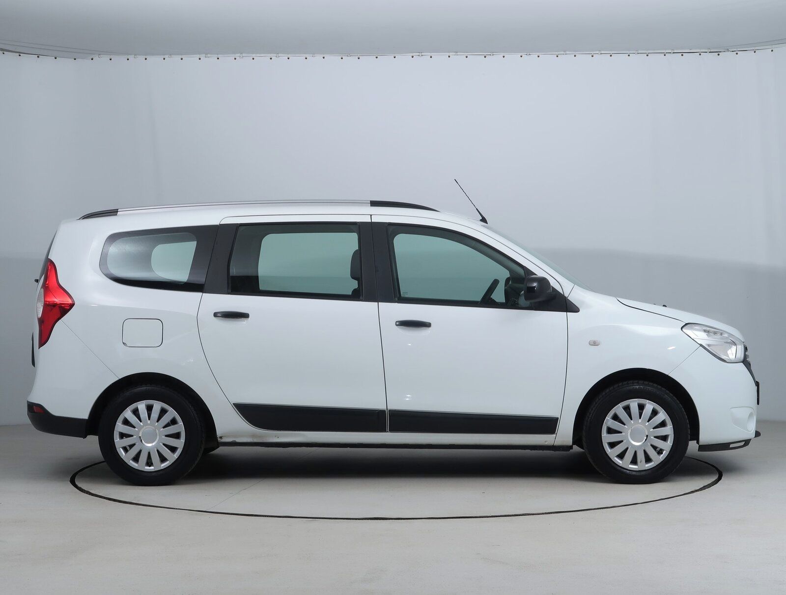 Dacia Lodgy, 1.5 Blue dCi, Comfort - fotka 6