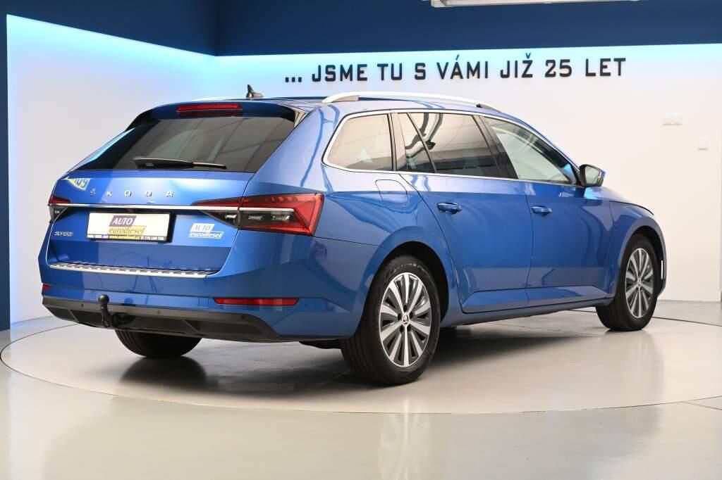 Škoda Superb, 2.0 DSG STYLE Matrix LED VIRTU - fotka 5