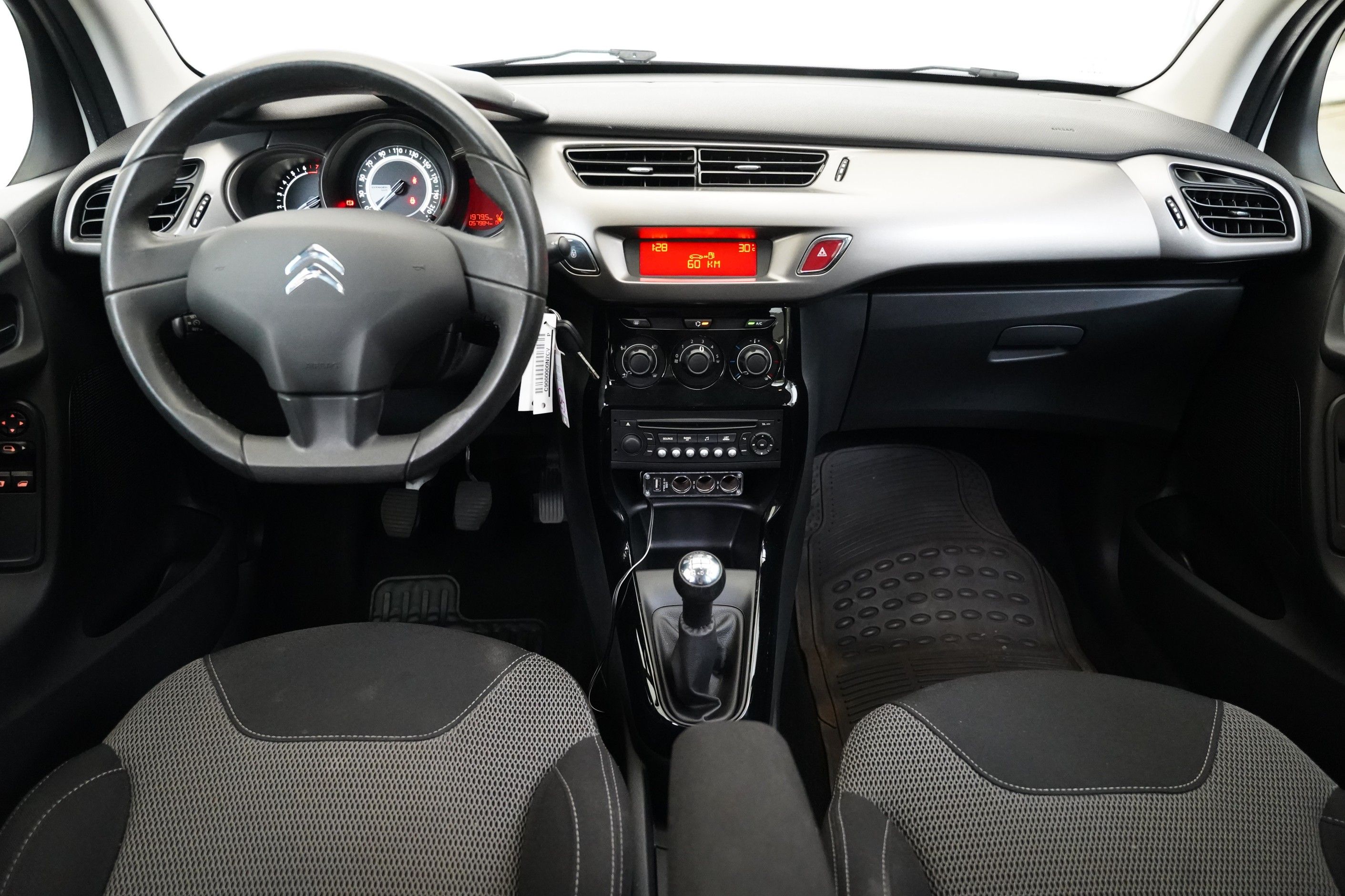 Citroën C3, 1.2 VTi 60 kW Exclusive - fotka 5
