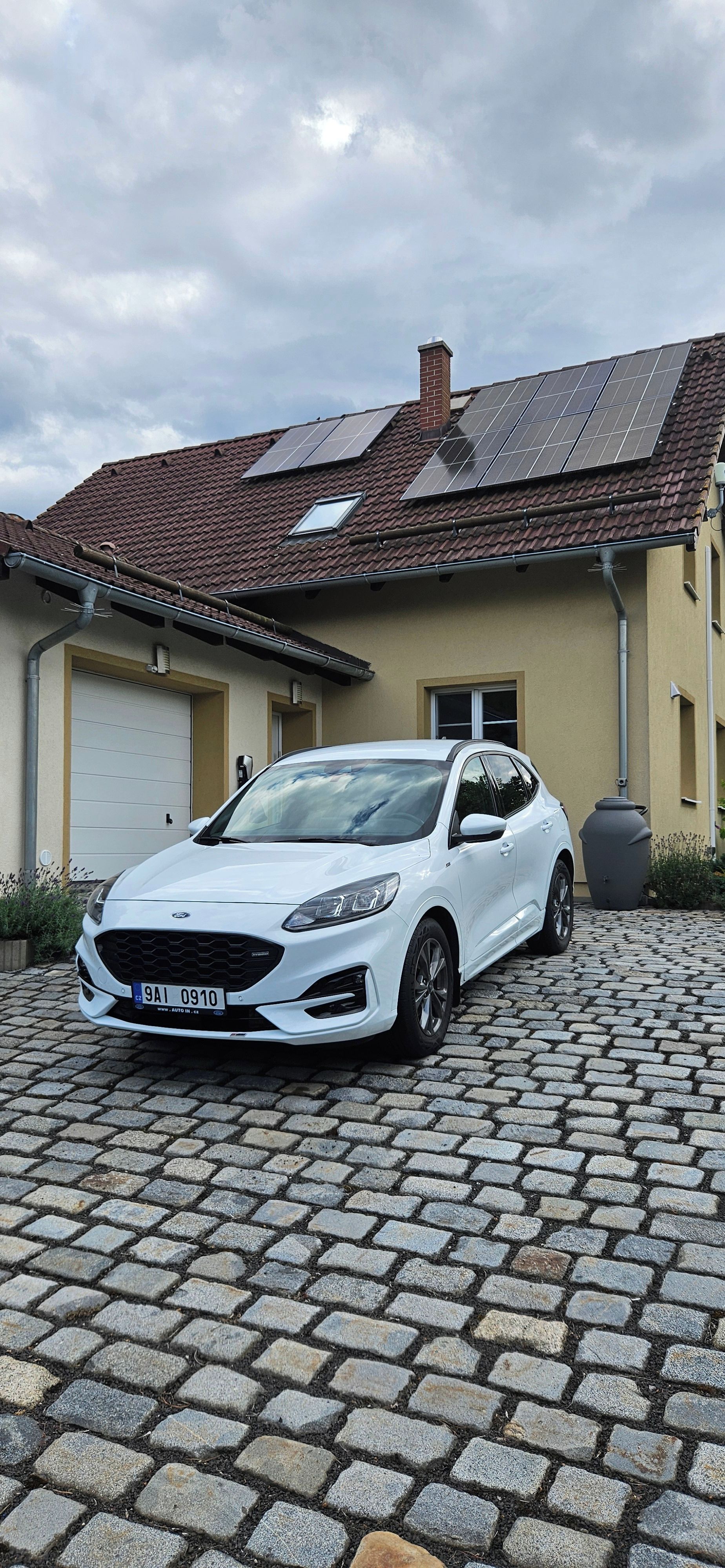 Ford Kuga, ČR, ST line, tažné, hybrid
