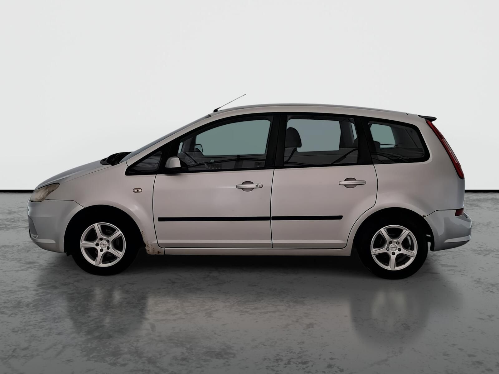 Ford C-MAX, 1.6 TDCi, po STK, zamluveno - fotka 3