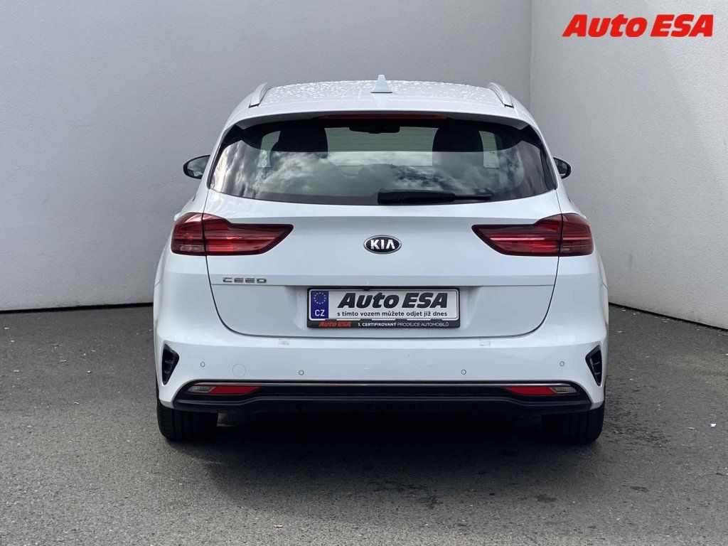 Kia Cee´d, 1.4 TGDi,Vision - fotka 5