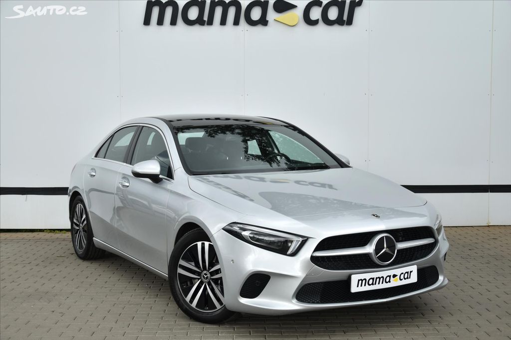 Mercedes-Benz Třídy A, 250i 165kW NAVI PANORAMA ČR