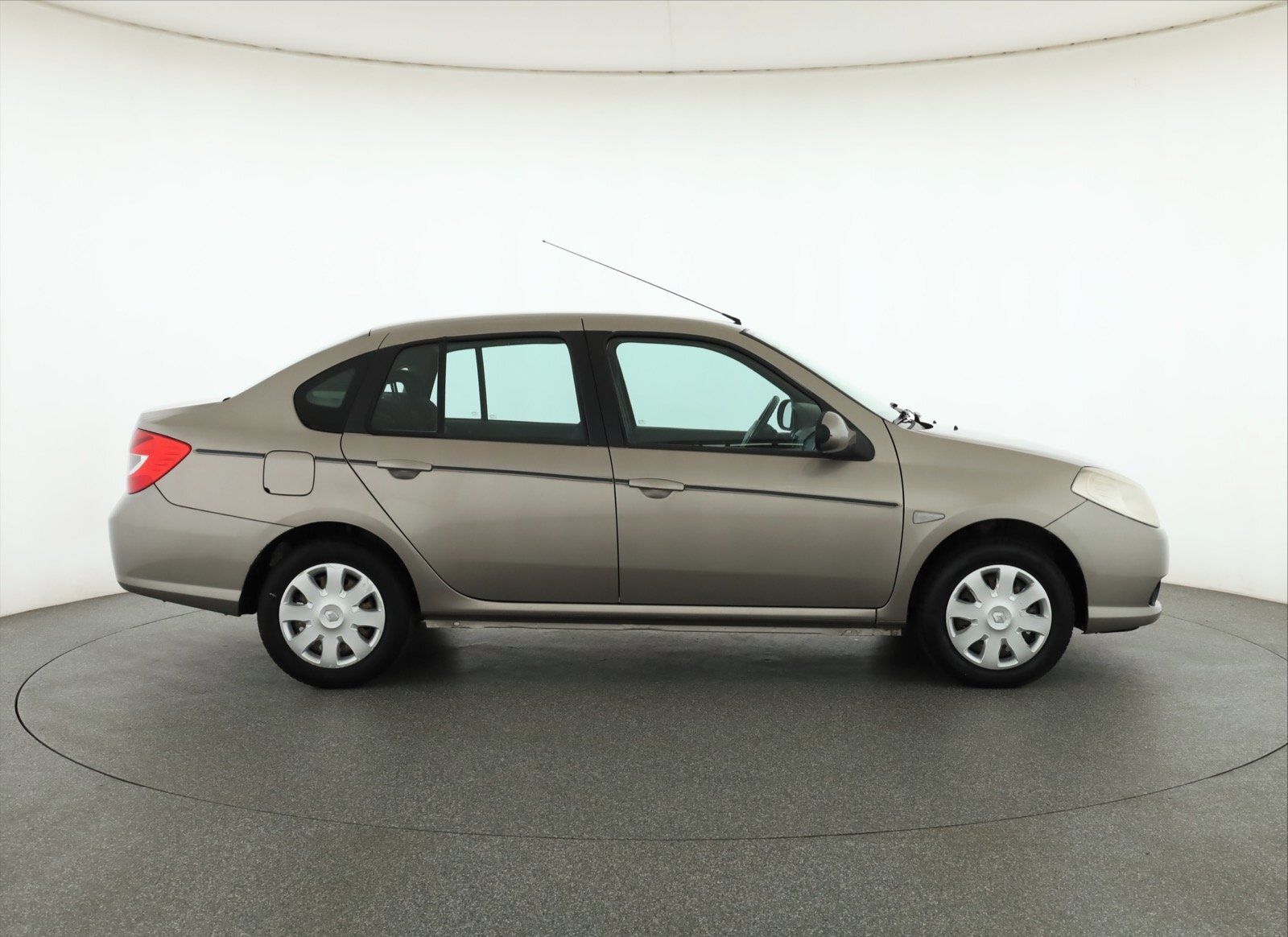 Renault Thalia, 1.2 16V, jezdí výborně - fotka 6