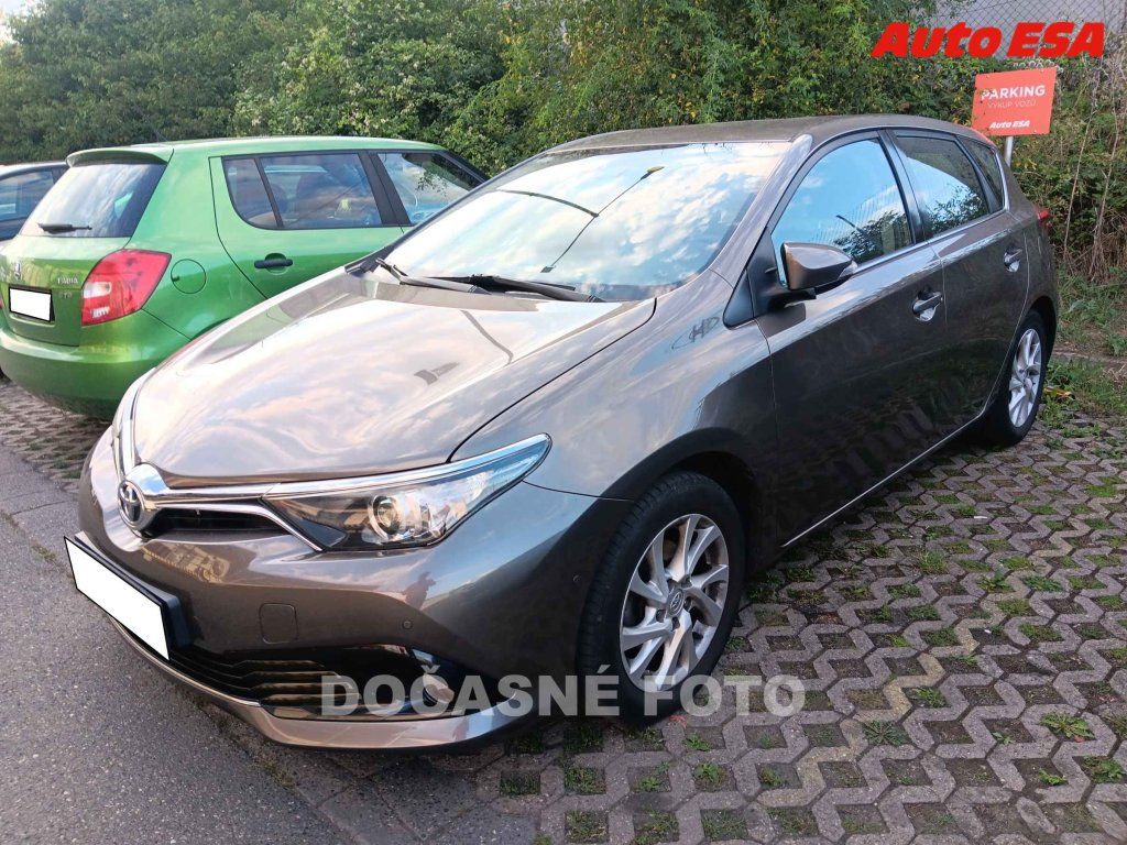 Toyota Auris, 1.6i