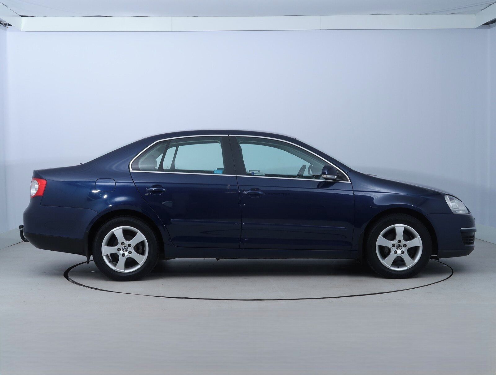 Volkswagen Jetta, 1.6, Automatická klima - fotka 6