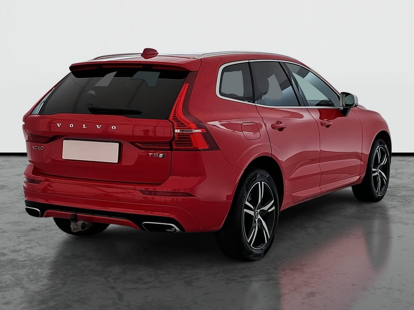 Volvo XC60, T5 AWD, R-Design, 4X4 - fotka 5