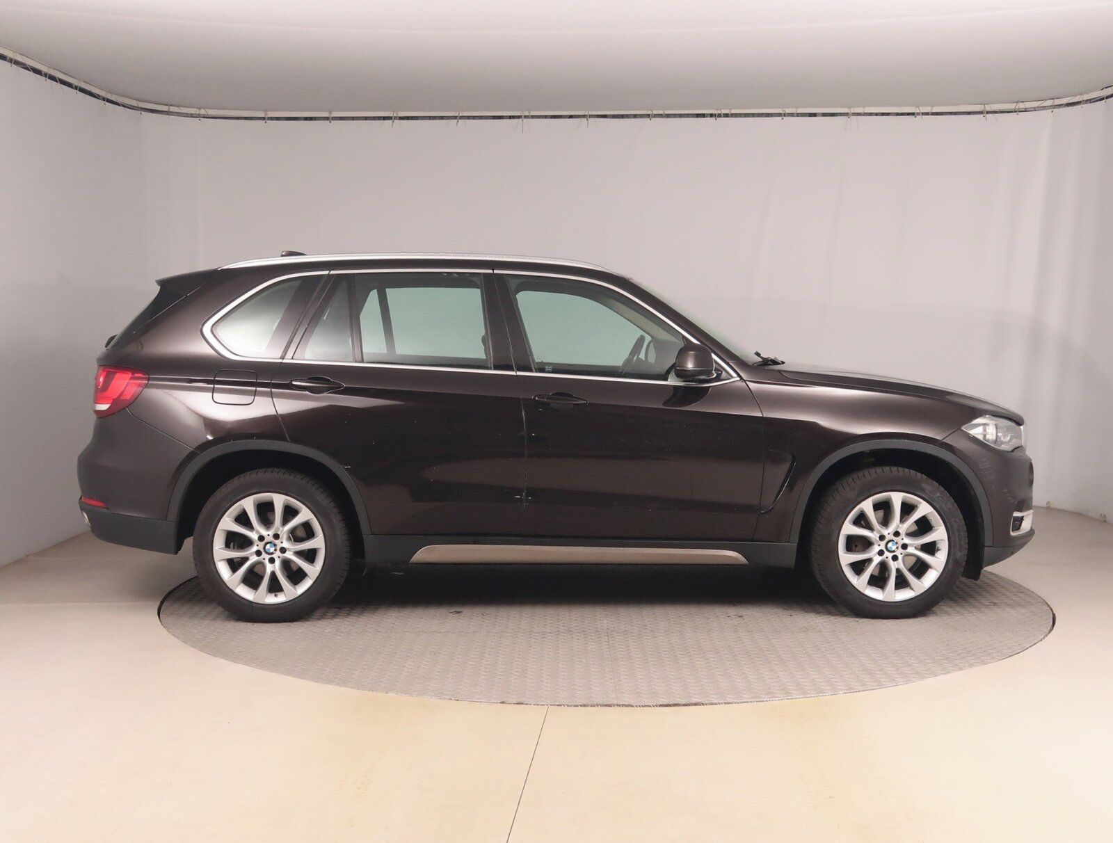 BMW X5, xDrive30d, xLine, 4X4 - fotka 6