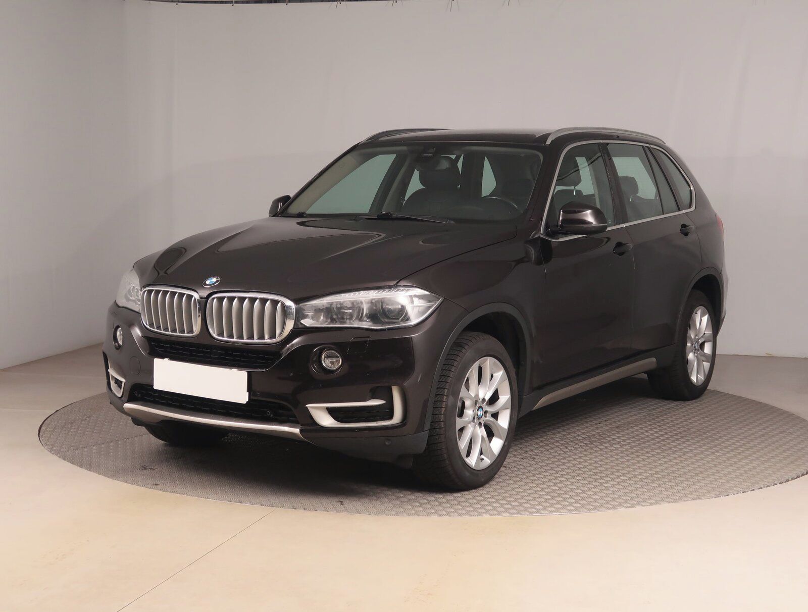 BMW X5, xDrive30d, xLine, 4X4 - fotka 2