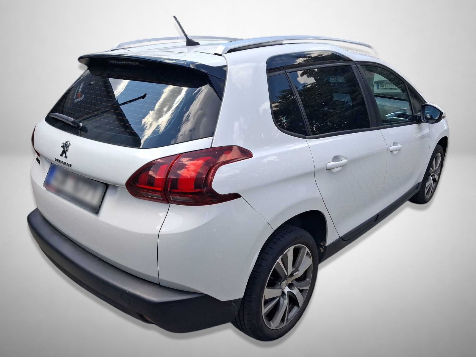 Peugeot 2008, 1.2 PureTech, Automat - fotka 2