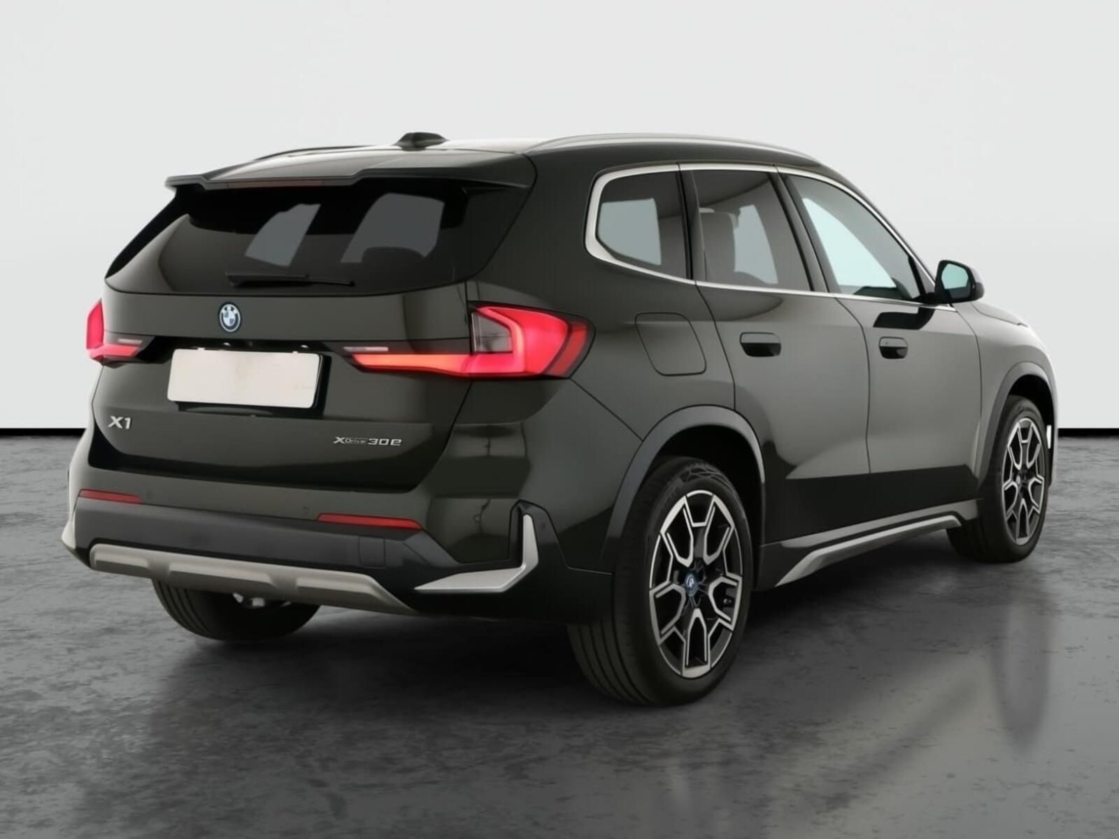 BMW X1, xDrive30e - fotka 5