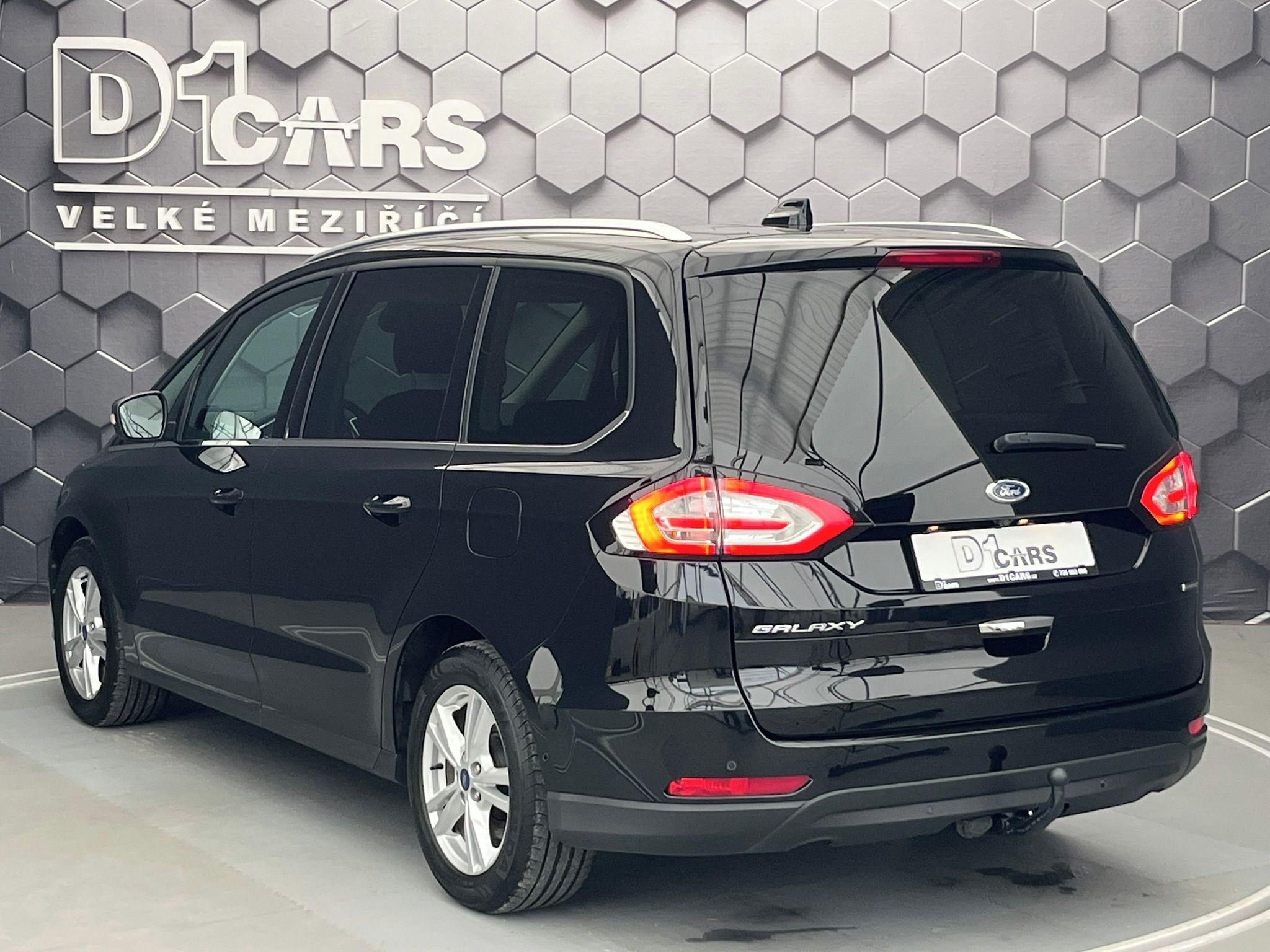 Ford Galaxy, 2.5 Duratec FHEV TITANIUM - fotka 2