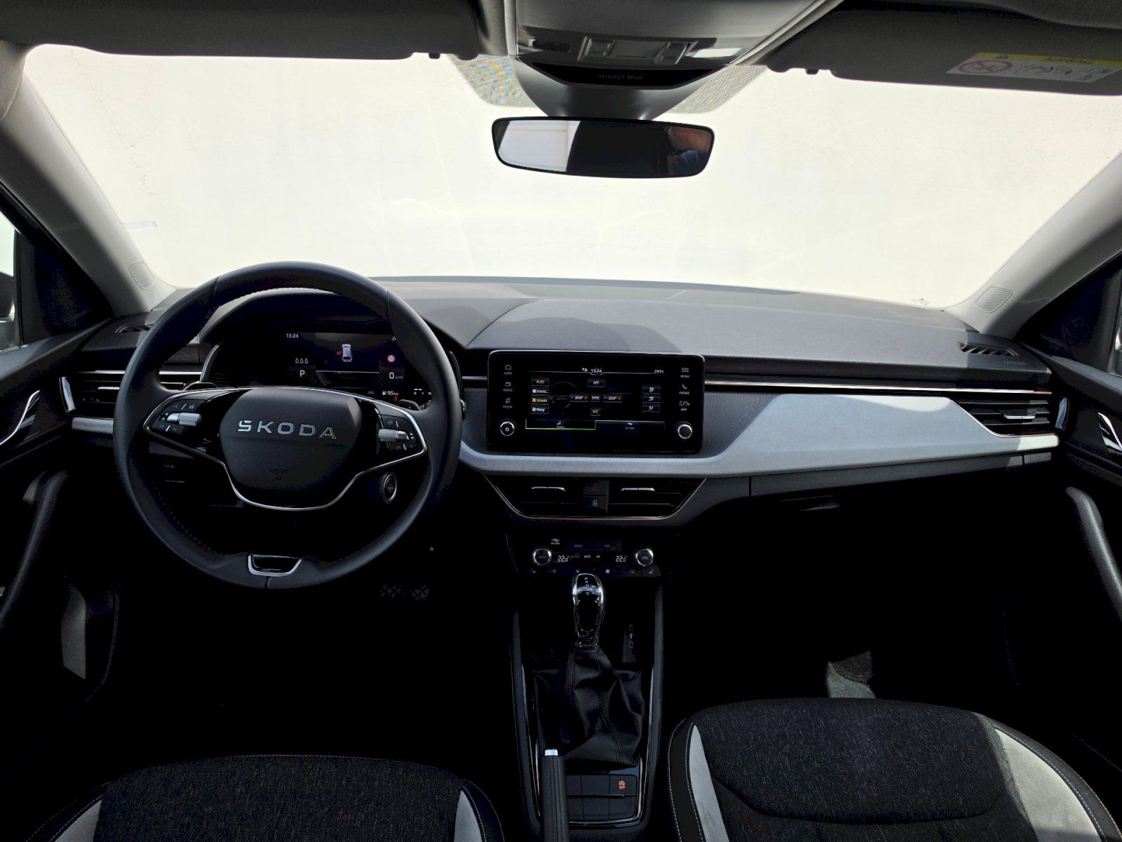 Škoda Scala, 1,0TSI 85KW DSG TOP SELECTION - fotka 5