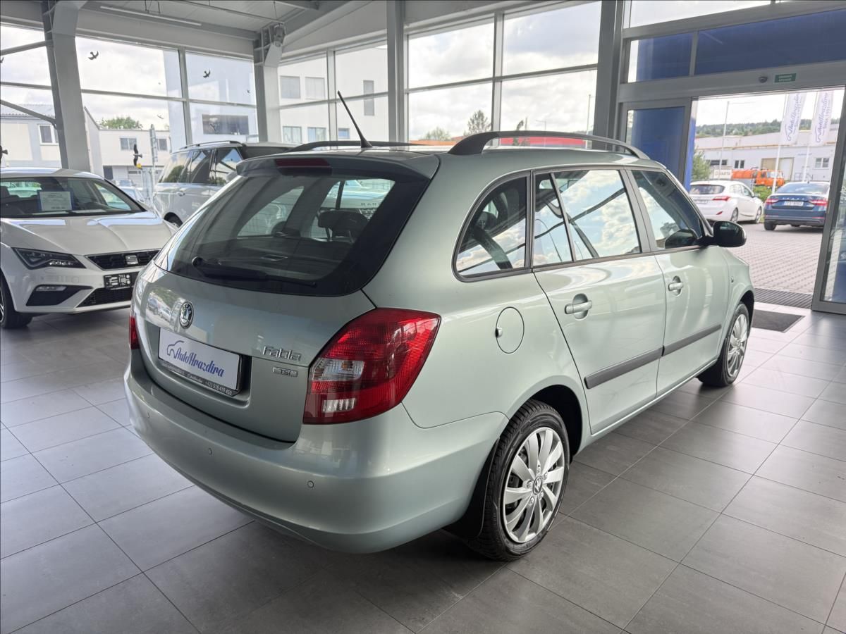 Škoda Fabia, 1,2   TSI 63kW,SERVISKA - fotka 6
