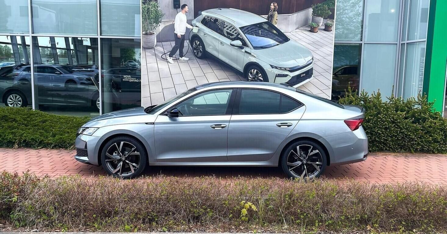 Škoda Octavia, Sportline 2,0 TDI 110 kW - fotka 2