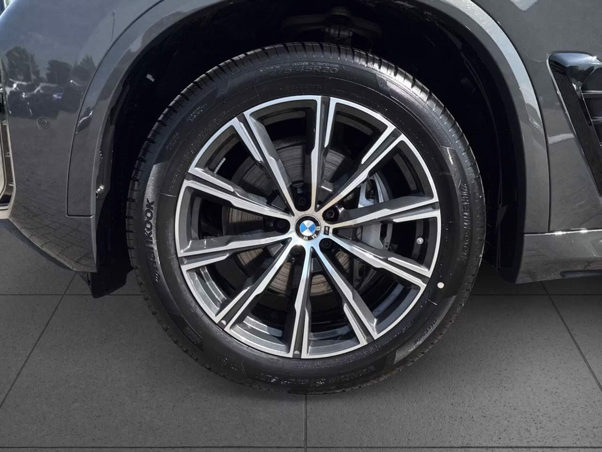 BMW X5, xDrive30d M-Sport DAPro 360 - fotka 6
