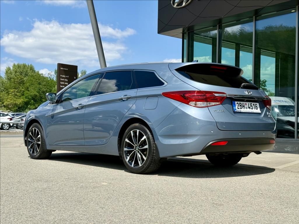 Hyundai i40, 1,7 CRDi  WG Success Navi - fotka 2