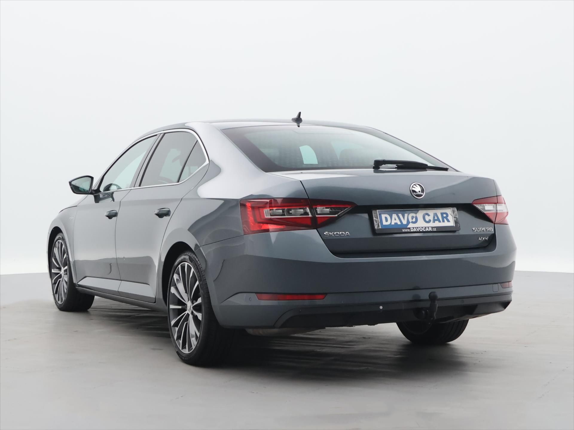 Škoda Superb, 2,0 TDI 140kW DSG 4x4 CZ L&K - fotka 5