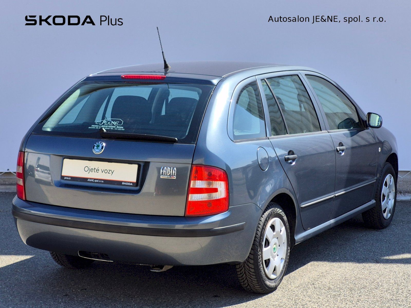 Škoda Fabia, Ambiente 1.2 HTP 47kW Combi - fotka 2
