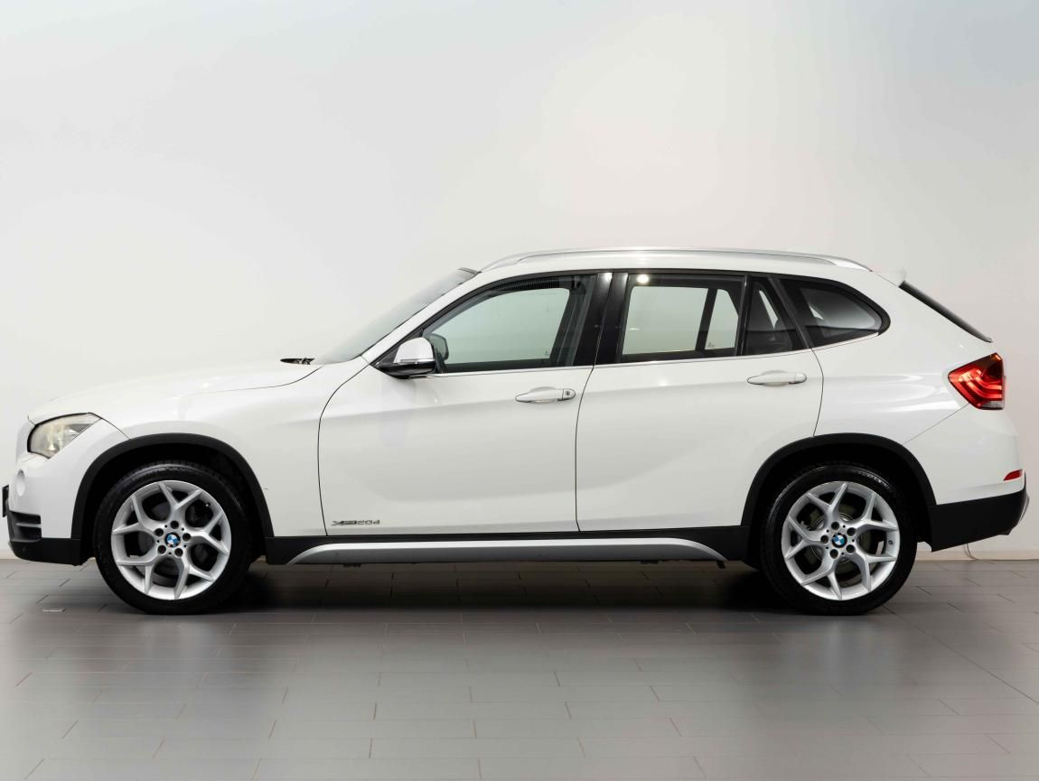 BMW X1, xDrive20d - fotka 2