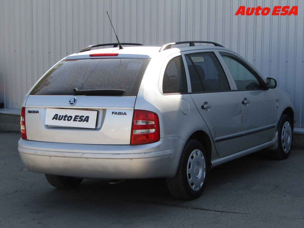 Škoda Fabia, 1.4i SPECIÁLNÍ AUTOMOBIL - fotka 4